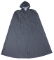 Preview: Klassisches graues  Regencape, angenehm zu tragen, robust,  mit Druckknöpfen, einer Kapuze und Armschlitzen